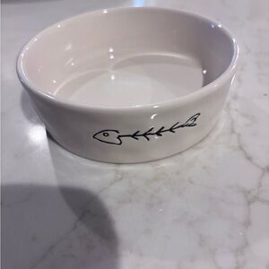 Rae Dunn Ceramic Fish cat food Bowl